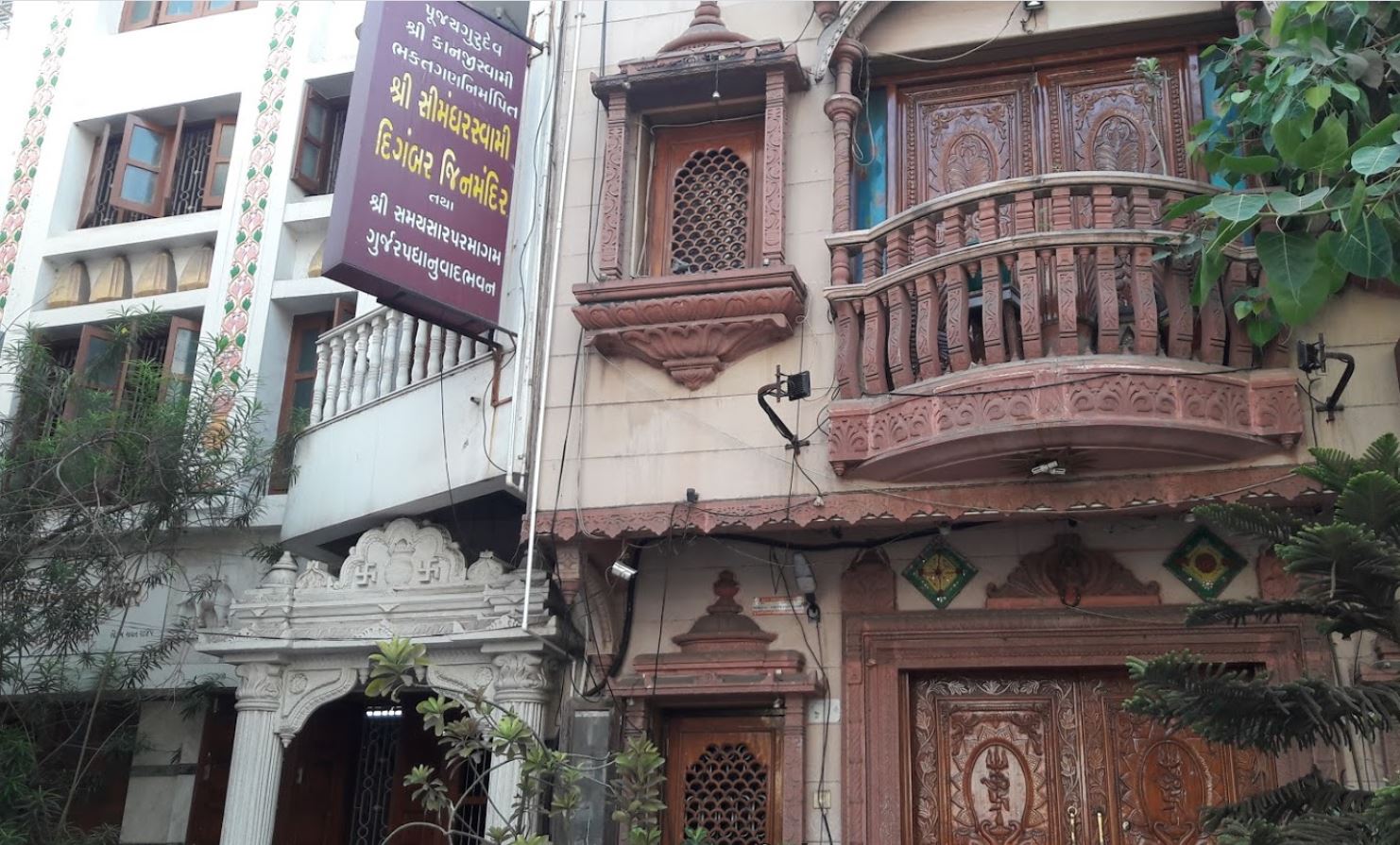 Shri Simandhar Swami Digamber Jain Mandir, Sonifaliya, Gopipura, Surat (Gujarat) image 1