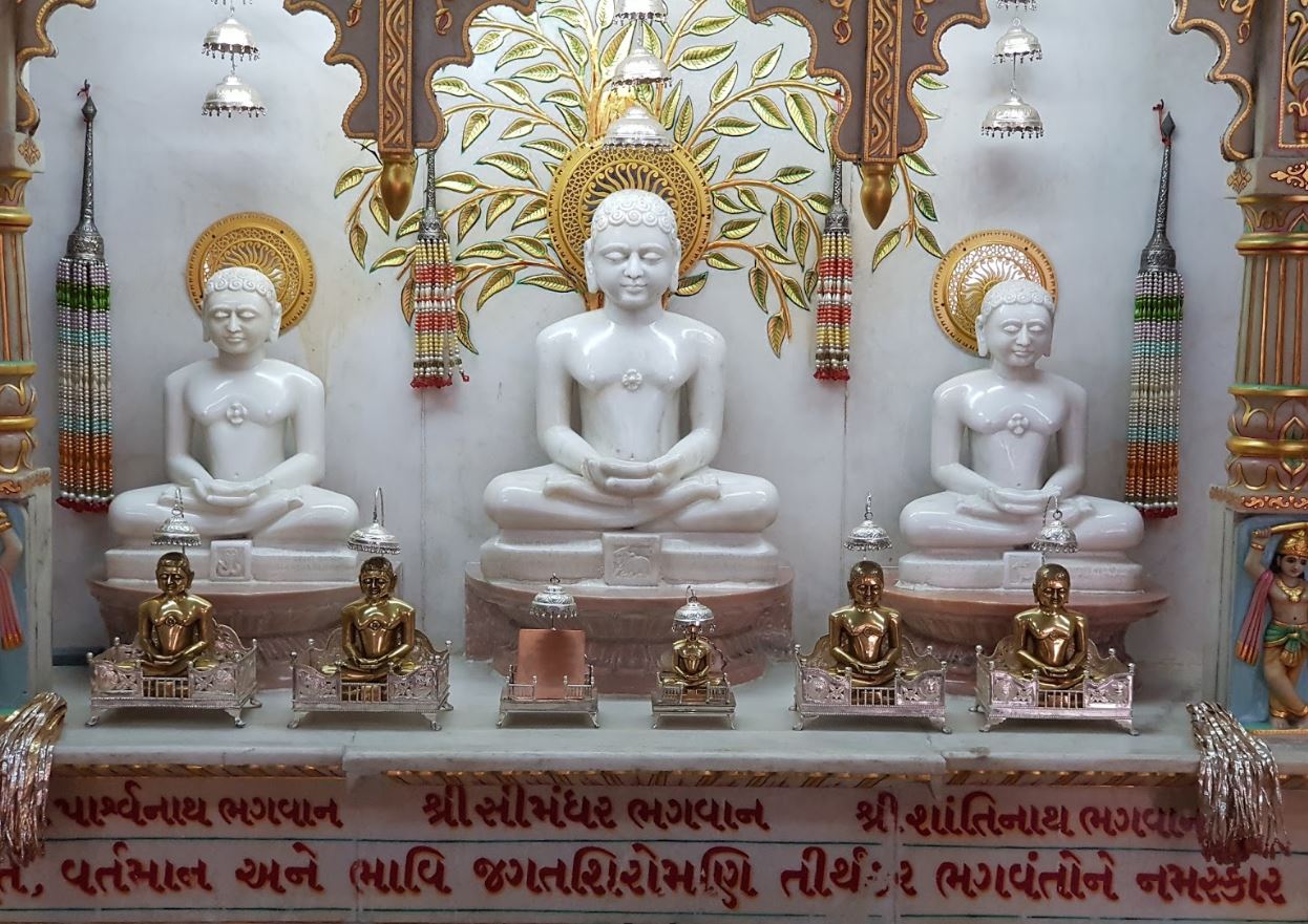 Shri Simandhar Swami Digamber Jain Mandir, Sonifaliya, Gopipura, Surat (Gujarat) image 5