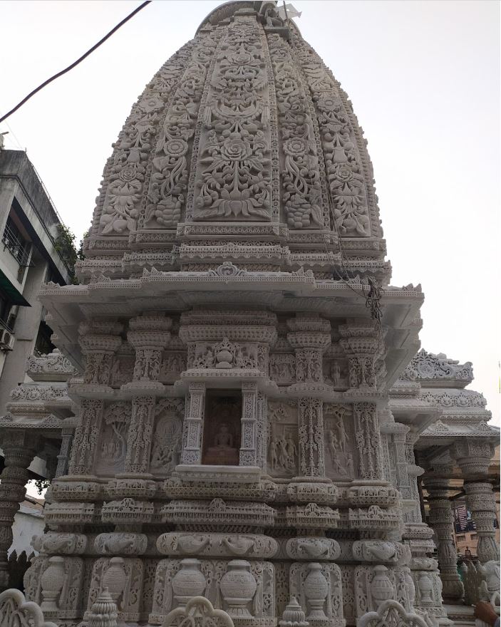 Shri Shwetamber Jain Mandir, Kadam Palli Road, Timaliawad, Nanpura, Surat (Gujarat) image 2