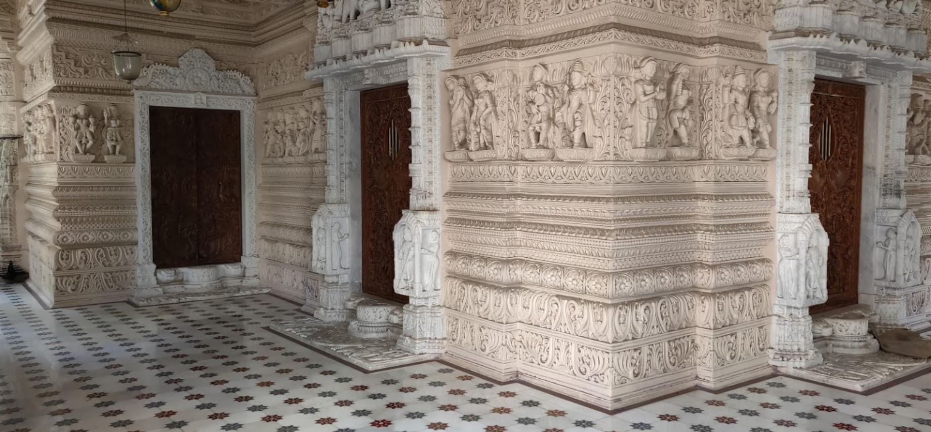 Shri Kunthunath Jain Shwetamber Mandir, Somanath Society, Umra Gam, Athwa, Surat (Gujarat) image 3