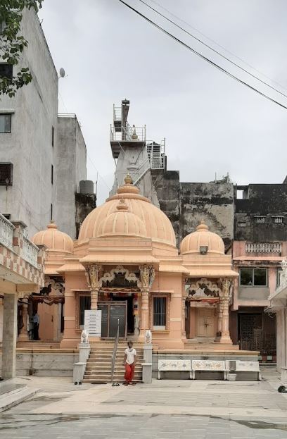 Shri Dadawadi Jain Derasar, Zampa Bazar, Mahidharpura, Begampura, Surat (Gujarat) image 2