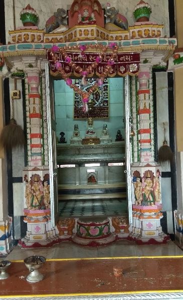 Shri Dharmnath Bhagwan Jain Derasar, Variav, Surat (Gujarat) image 6