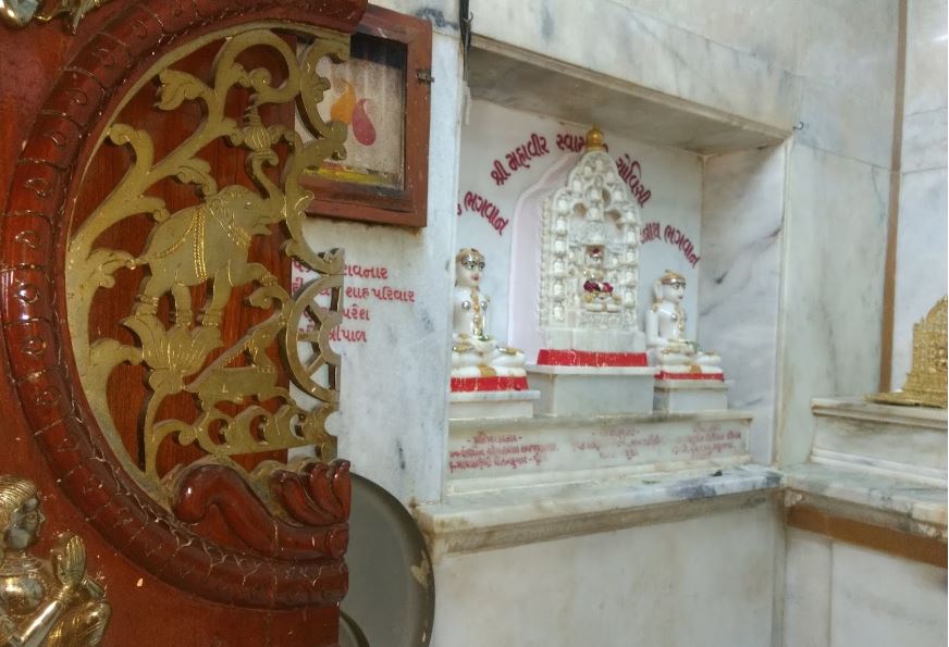 Shri Manmohan Parshvnath Jain Shwetamber Mandir, Botawala Marg, Rander, Surat (Gujarat) image 2