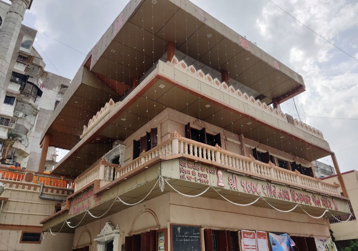 Shri 1008 Shantinath Digamber Jain Mandir, Guru Ram Pavan Bhumi, Adajan Gam, Adajan, Surat (Gujarat) image 5