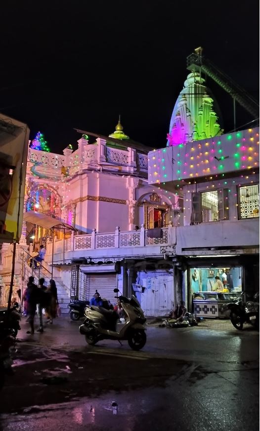 Shri Jain Derasar, Bazar, Mandvi, District - Surat (Gujarat) image 1