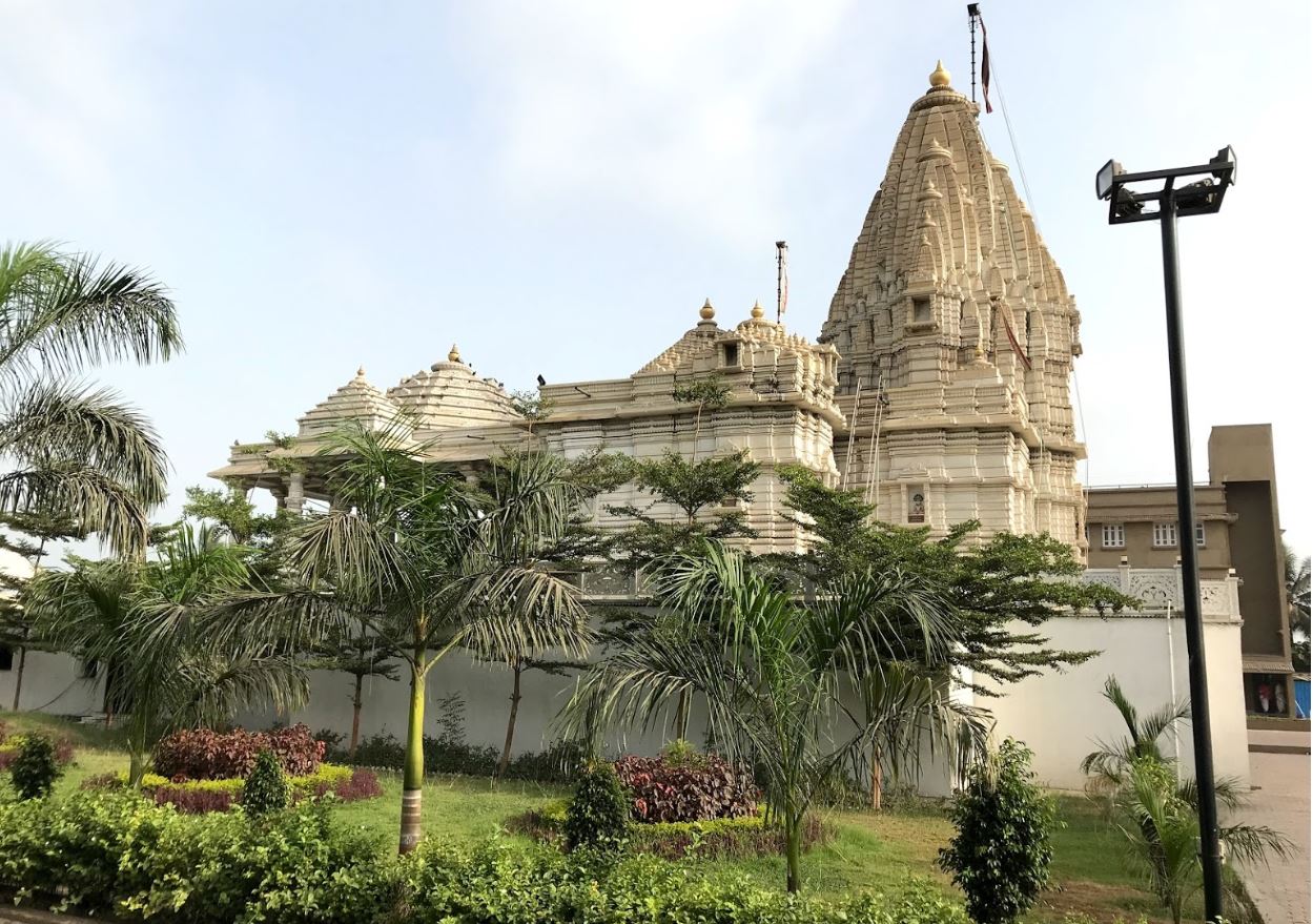 Shri Labdhi Vikram Raj Yashsurjiswari Jain Tirth, Baleshwar, Palsana, District - Surat (Gujarat) image 2