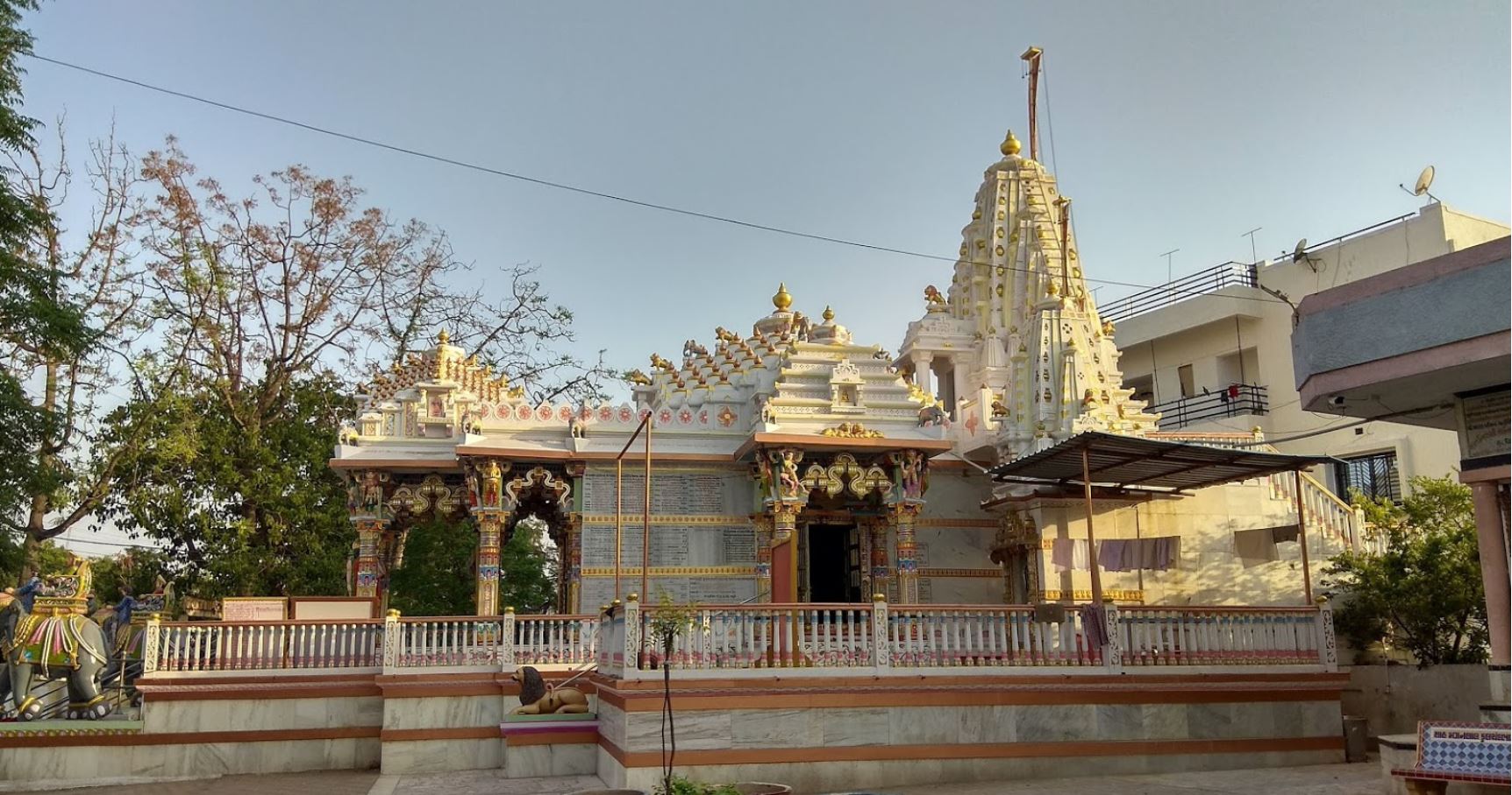 Shri Sumatinath Jain Derasar, Harikunj Society, Borsad, District - Anand (Gujarat) image 1