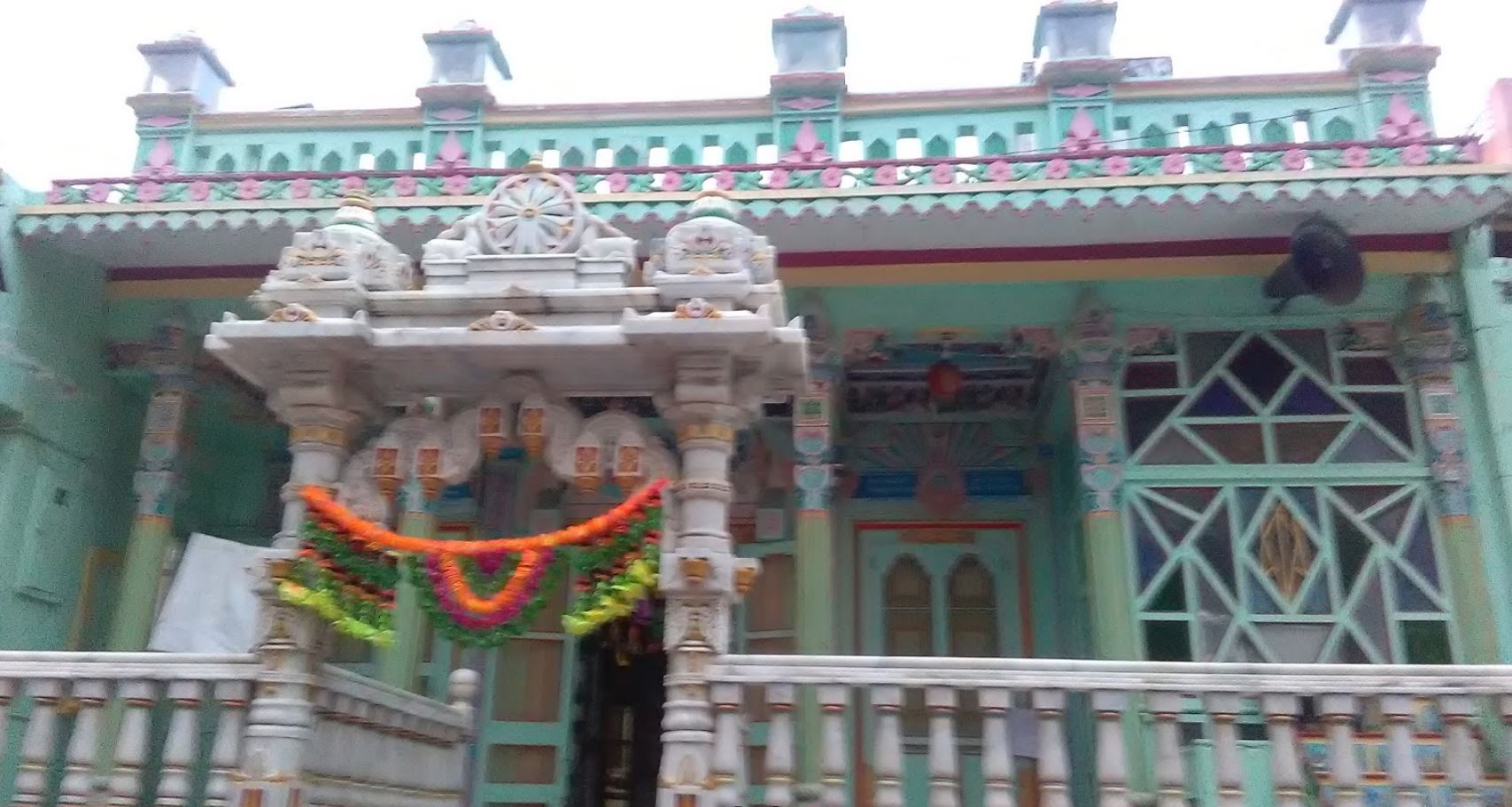 Shri Vasupujya Swami Jain Derasar, Desai ni Pol, Lambi Oty, Khambhat, District - Anand (Gujarat) image 1