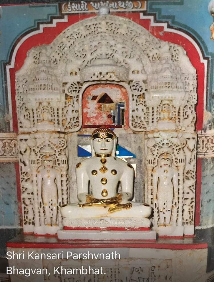 Shri Kansari Parshvnath Jain Derasar, Desai ni Pol, Lambi Oty, Khambhat, District - Anand (Gujarat) thumbnail 6