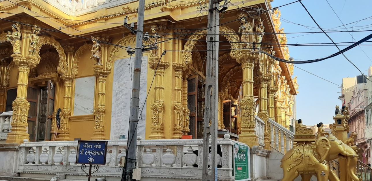 Shri Sthambhan Parshvnath Jain Derasar, Kharwado, Lambi Oty, Khambhat, District - Anand (Gujarat) image 2