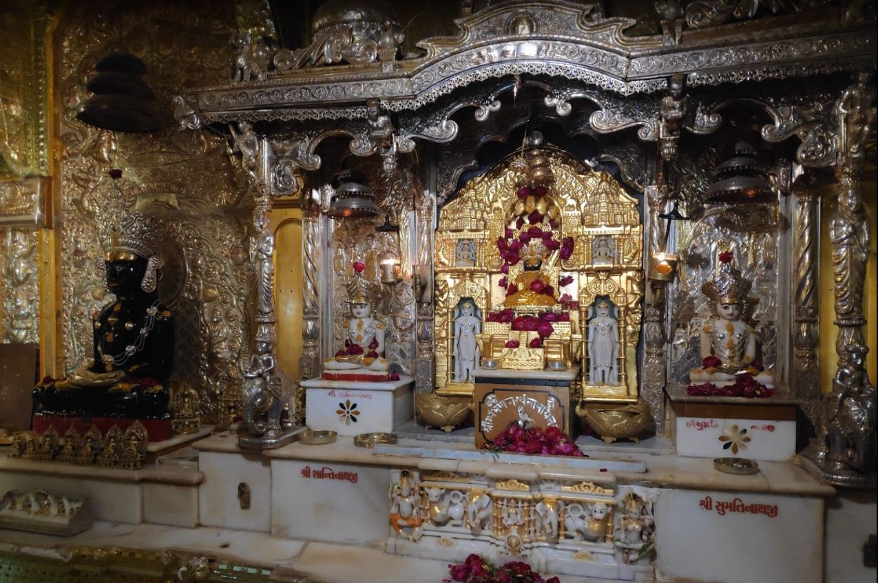 Shri Sthambhan Parshvnath Jain Derasar, Kharwado, Lambi Oty, Khambhat, District - Anand (Gujarat) image 6