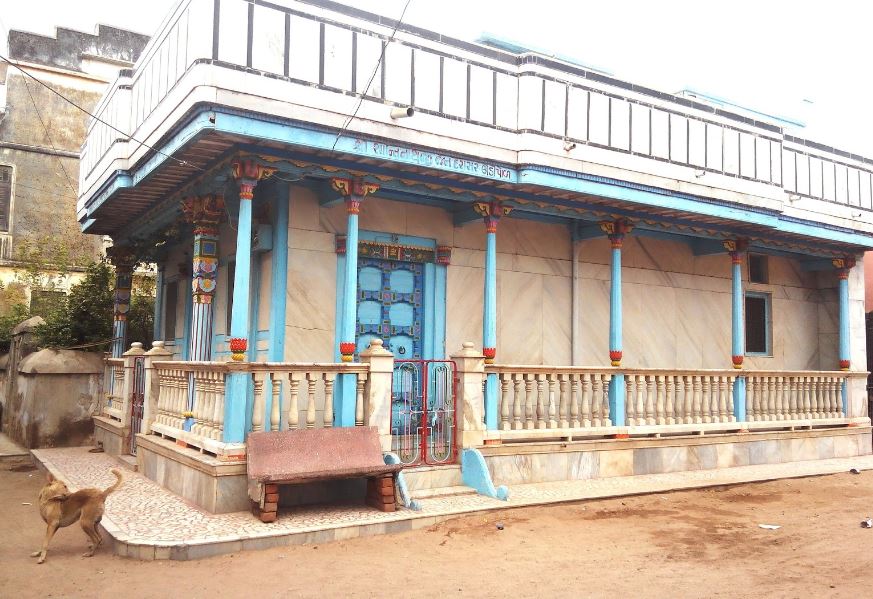 Shri Shantinath Bhagwan Jain Derasar, Dantar Wado, Jali Pol, Khambhat, District - Anand (Gujarat) image 1