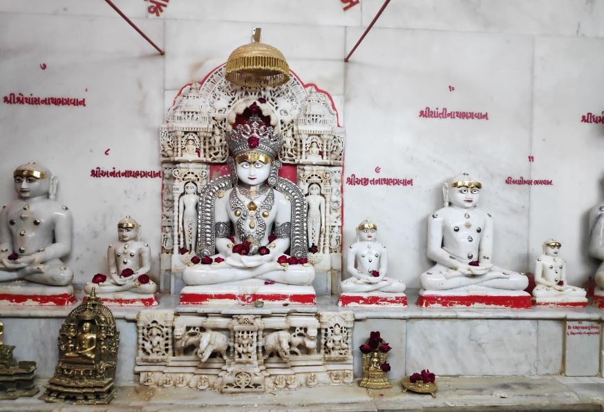 Shri Adinath Bhagwan Jain Derasar, Lambi Oty, Khambhat, District - Anand (Gujarat) image 3