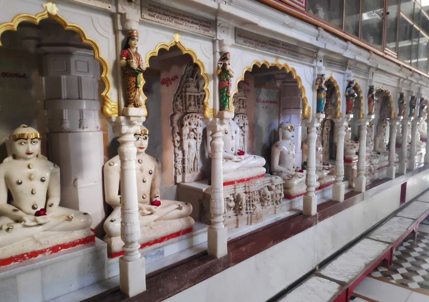 Shri Adinath Bhagwan Jain Derasar, Lambi Oty, Khambhat, District - Anand (Gujarat) image 4