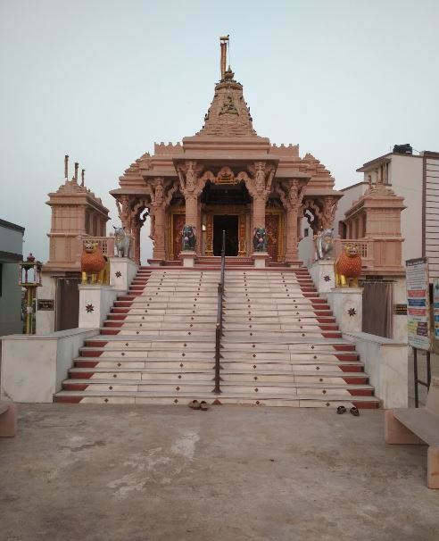 Shri Nakoda Parshvnath Vihardham Jain Tirth, Gundari, District - Banas Kantha (Gujarat) image 2