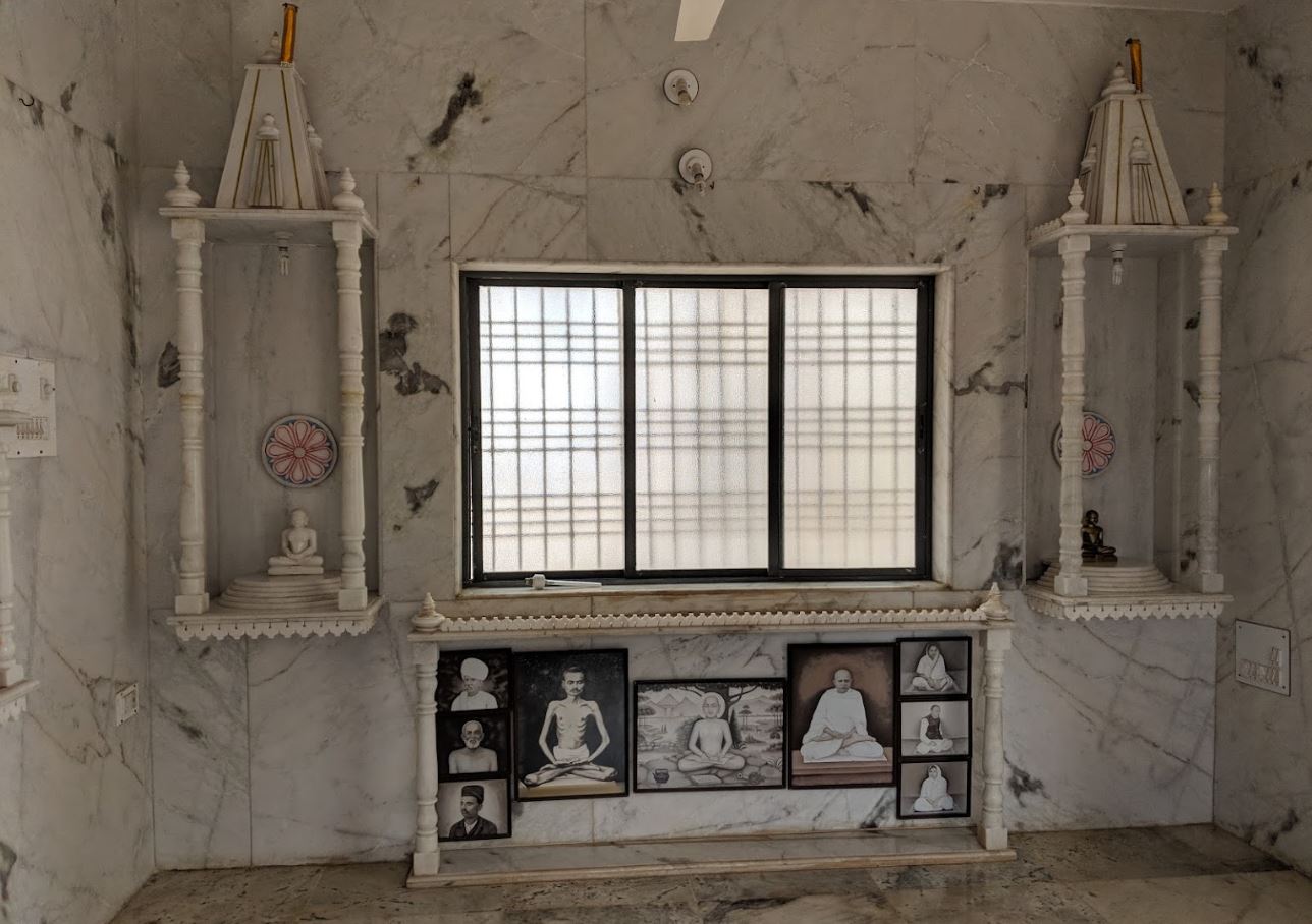 Shri Chandraprabhu Bhagwan Digamber Jain Mandir, Tithal, District - Valsad (Gujarat) image 4