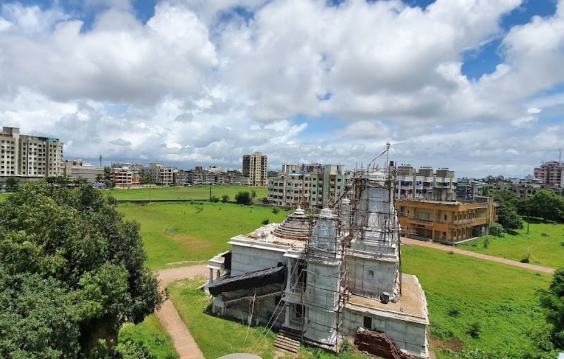 Shri Jain Shwetamber Mandir, Muktanand Marg, Chala, Vapi, District - Valsad (Gujarat) image 1