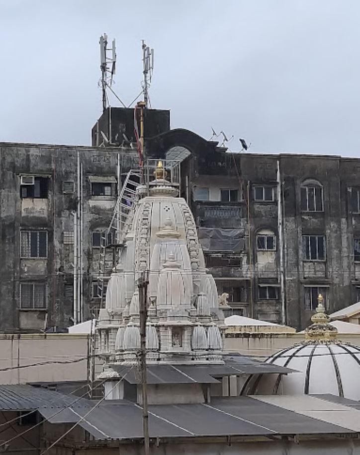 Shri Ajitnath Jain Shwetamber Mandir, Desai Vad, Gita Nagar, Vapi, District - Valsad (Gujarat) image 2