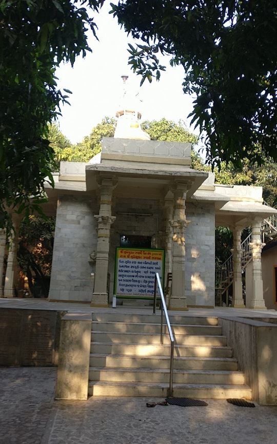 Shri Munisuvratnath Jain Derasar, Salvav, Tukwada, Vapi, District - Valsad (Gujarat) image 1