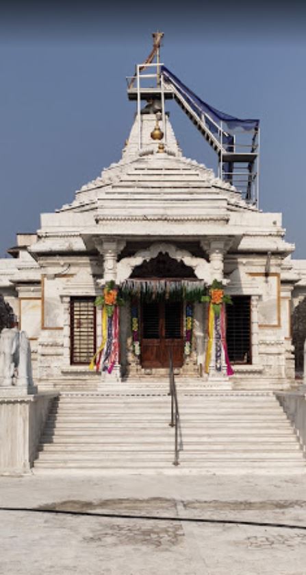 Shri Munisuvrat Swami Chomukhi Jinalaya, Koparli, District - Valsad (Gujarat) image 2