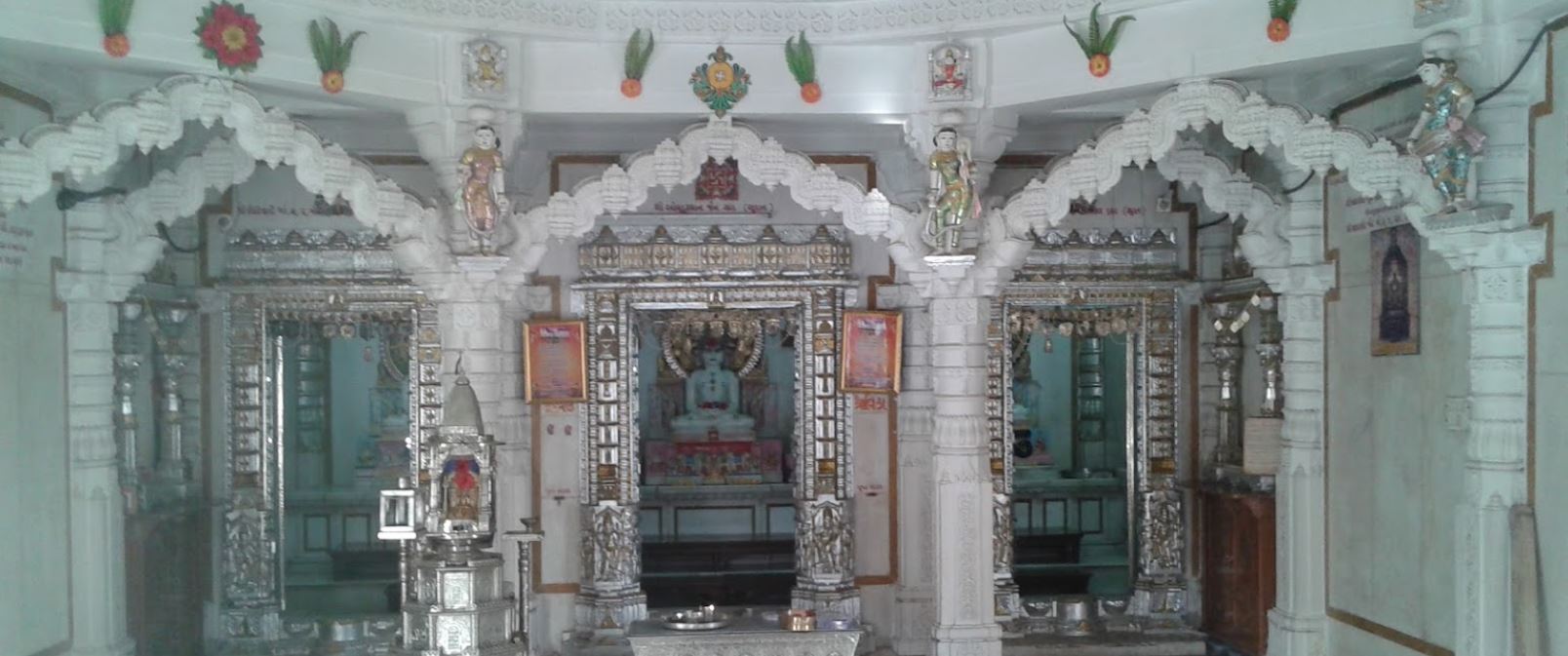 Shri Adeshwar Swami Shwetamber Jain Derasar, Umbergaon, District - Valsad (Gujarat) image 2