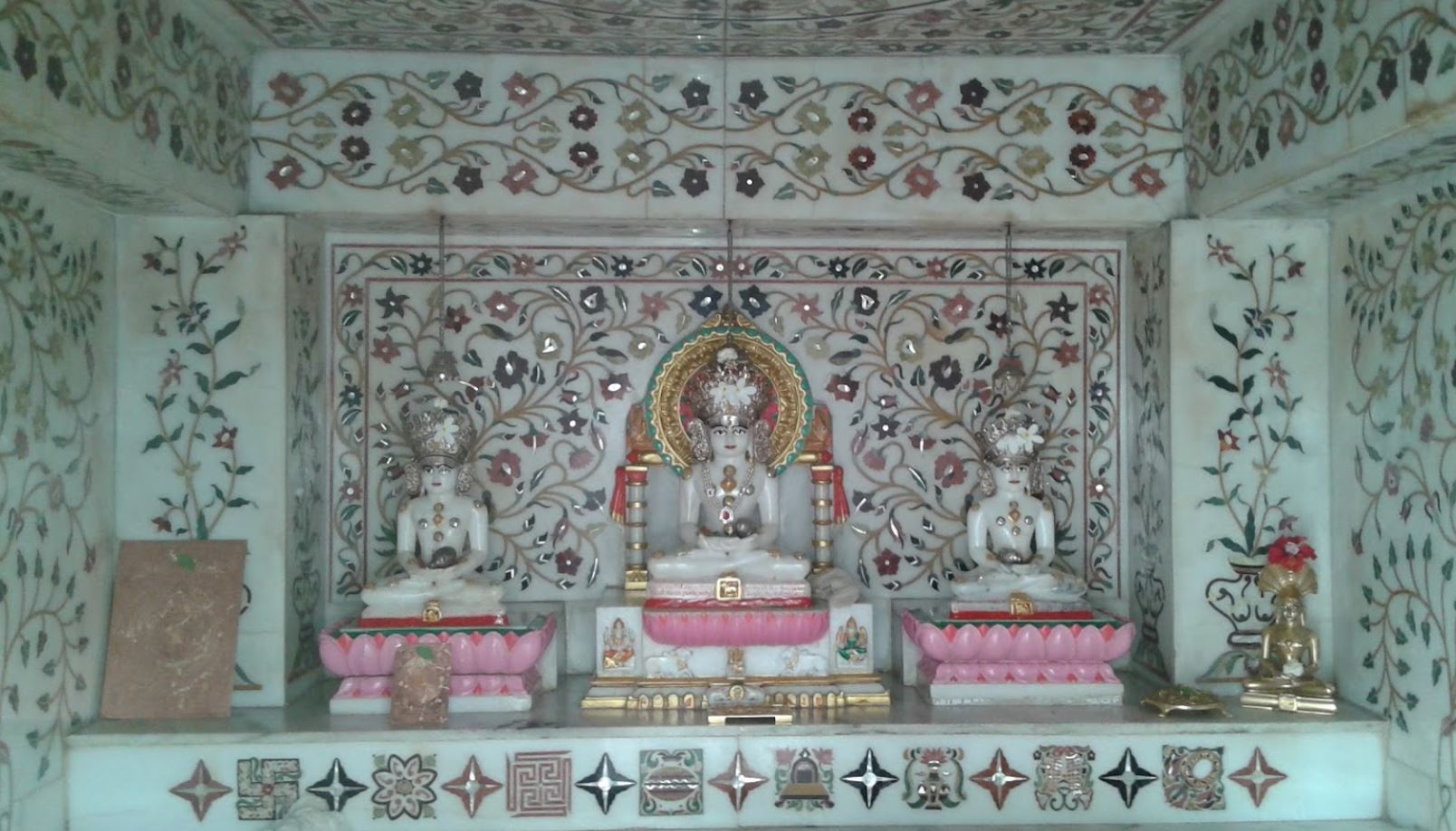 Shri Adeshwar Swami Shwetamber Jain Derasar, Umbergaon, District - Valsad (Gujarat) image 3