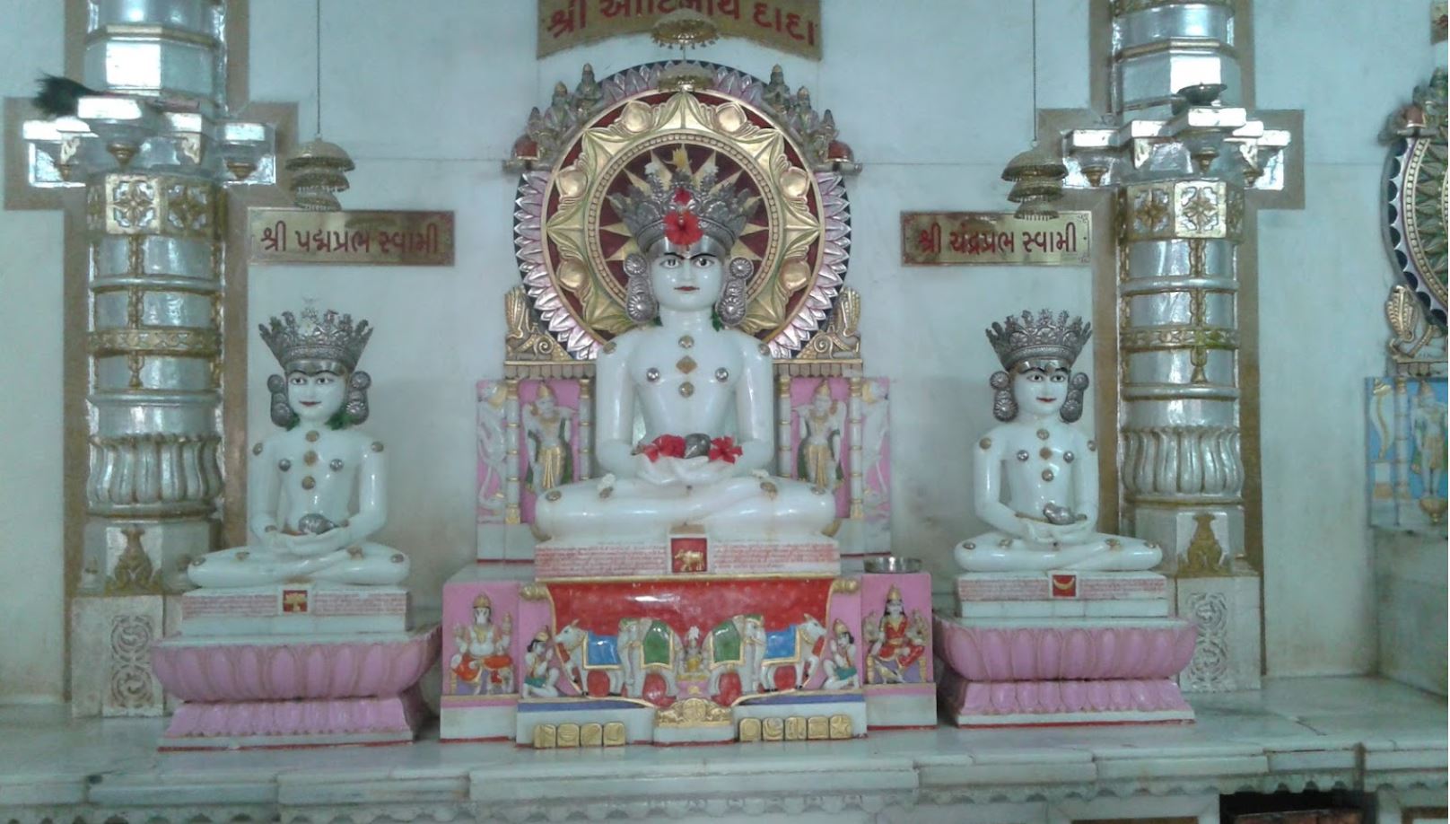 Shri Adeshwar Swami Shwetamber Jain Derasar, Umbergaon, District - Valsad (Gujarat) image 4