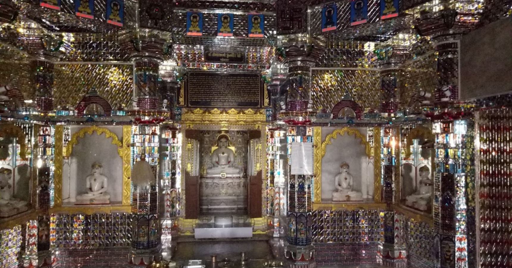 Shri Shwetamber Jain Mandir, Sarigam, District - Valsad (Gujarat) image 2