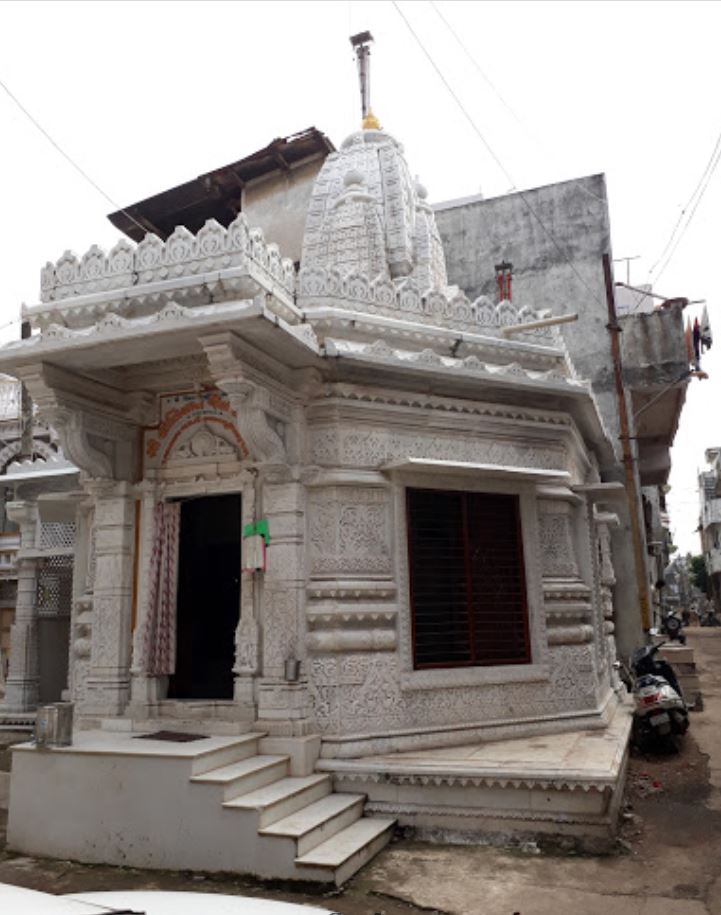 Shri Shantinath Bhagwan Jain Derasar, Dabhoi, District - Vadodara (Gujarat) image 1