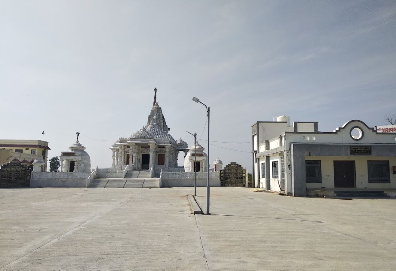 Shri Jirawalapuran Jain Tirth, Dasada, District - Surendranagar (Gujarat) image 2
