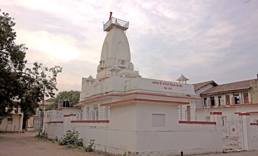 Bhagwan Shri Parshvnath Digamber Jain Mandir, Limbdi, District - Surendranagar (Gujarat) image 2