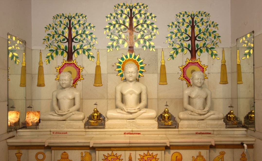 Bhagwan Shri Parshvnath Digamber Jain Mandir, Limbdi, District - Surendranagar (Gujarat) image 4