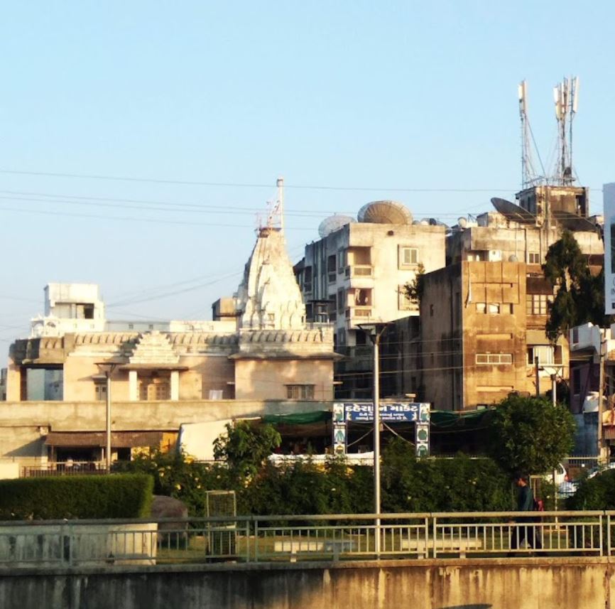 Shri 1008 Shantinath Digamber Jain Mandir, Mahavirnagar, Himatnagar, District - Sabar Kantha (Gujarat) image 4