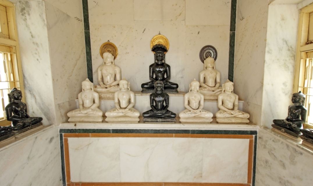 Shri 1008 Neminath Digamber Jain Mandir, Mahavirnagar, Himatnagar, District - Sabar Kantha (Gujarat) image 4