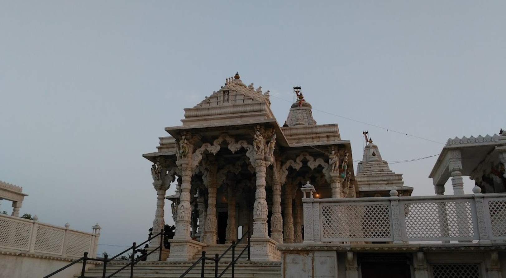Shri Shankeshwar Parshvnath Jain Shwetamber Mandir, Gollapudi, Vijayawada, District - NTR (A.P.)