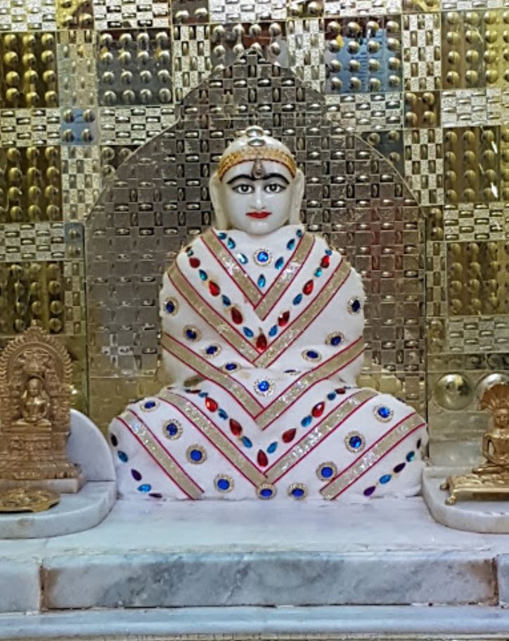 Shri Jain Derasar, Talod, District- Sabar Kantha (Gujarat) image 2