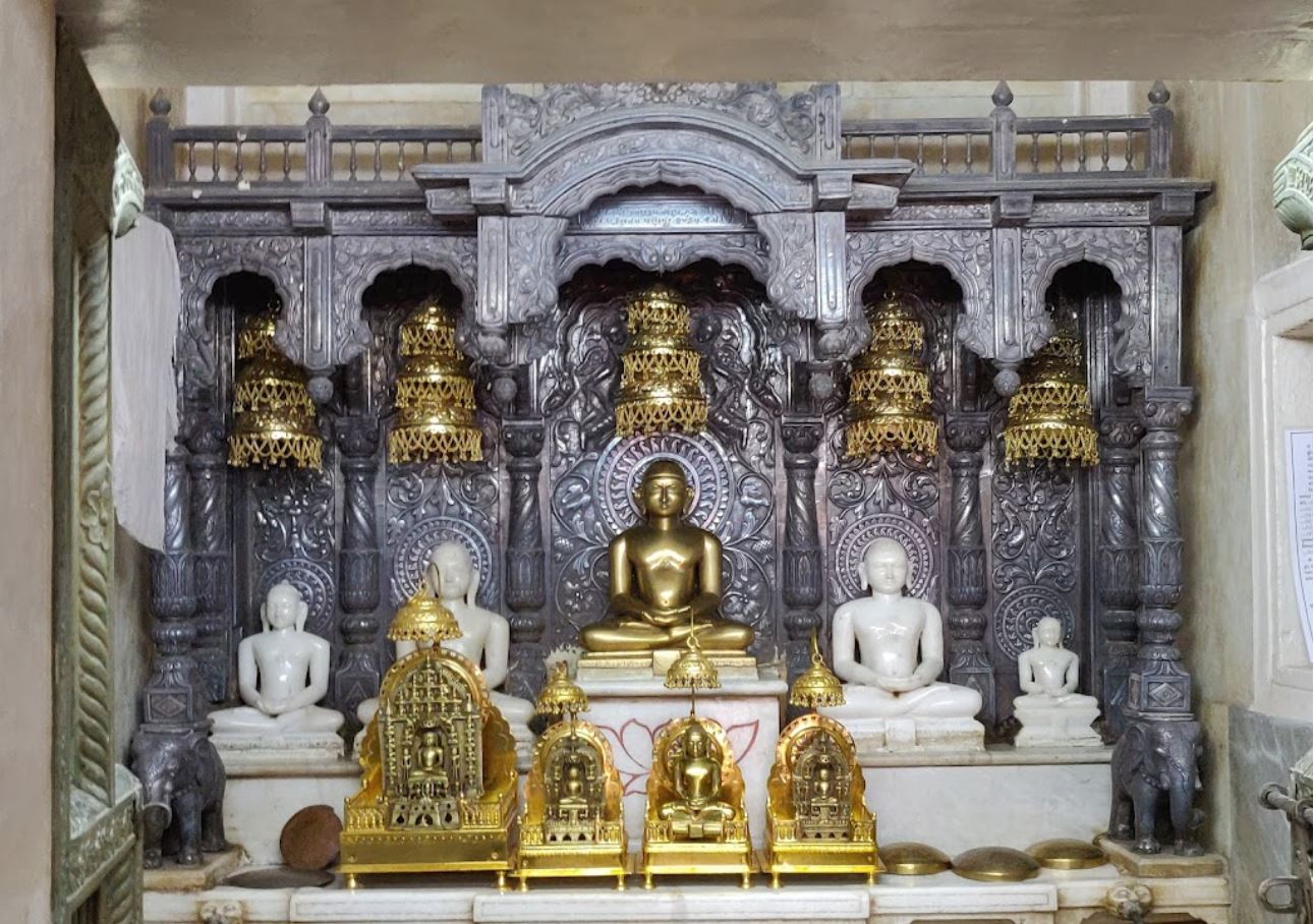 Shri 1008 Chandraprabhu Digamber Jain Mandir, Ujediya, District- Sabar Kantha (Gujarat) image 1