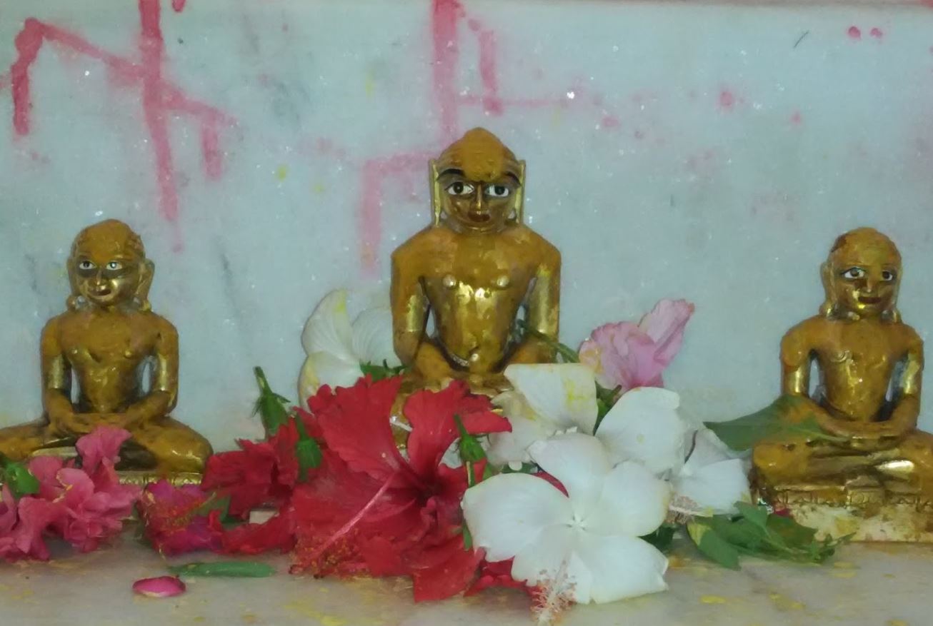 Shri Sambhavnath Jain Derasar, Jaliyano Math, District - Gandhinagar (Gujarat) image 2