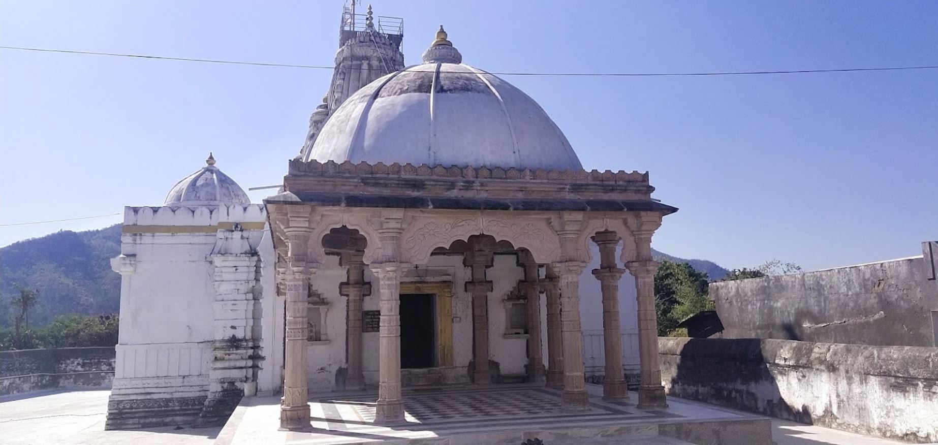 Shri 1008 Neminath Digamber Jain Derasar Atishaya Kshetra, Pal, District - Sabar Kantha (Gujarat) image 2