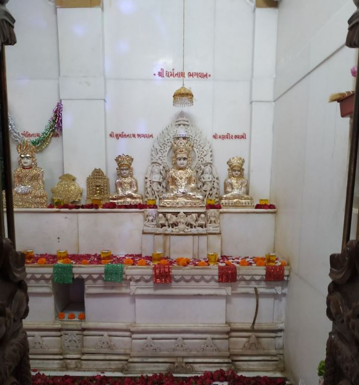 Shri Shamla Parshvnath Jinalaya, Satyapundham, SK Chowk, Satyanarayan Park, Gandhigram, Rajkot (Gujarat) image 6
