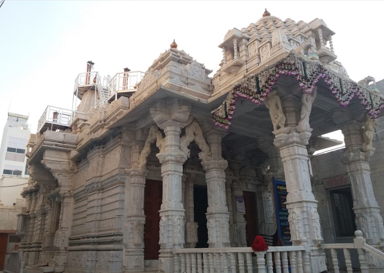 Shri Sumatinath Jinalaya, University Road, Ram Park, Rajkot (Gujarat) image 2