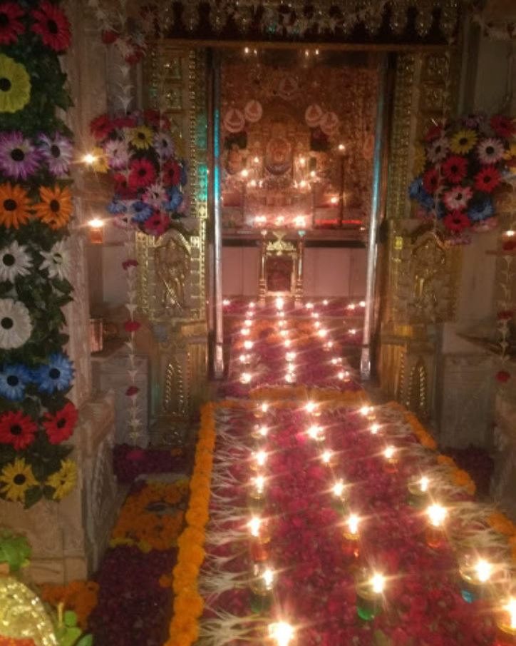 Shri Chintamani Parshvnath Jinalaya, Kashivishwanath Plot, Sadar, Rajkot (Gujarat) image 3