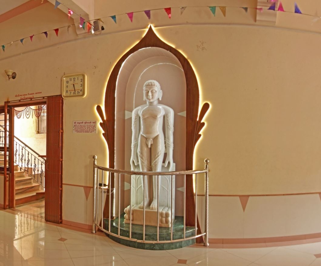 Shri Adinath Digamber Jain Mandir, 15, Panchnath Plot, Rajkot (Gujarat) image 4