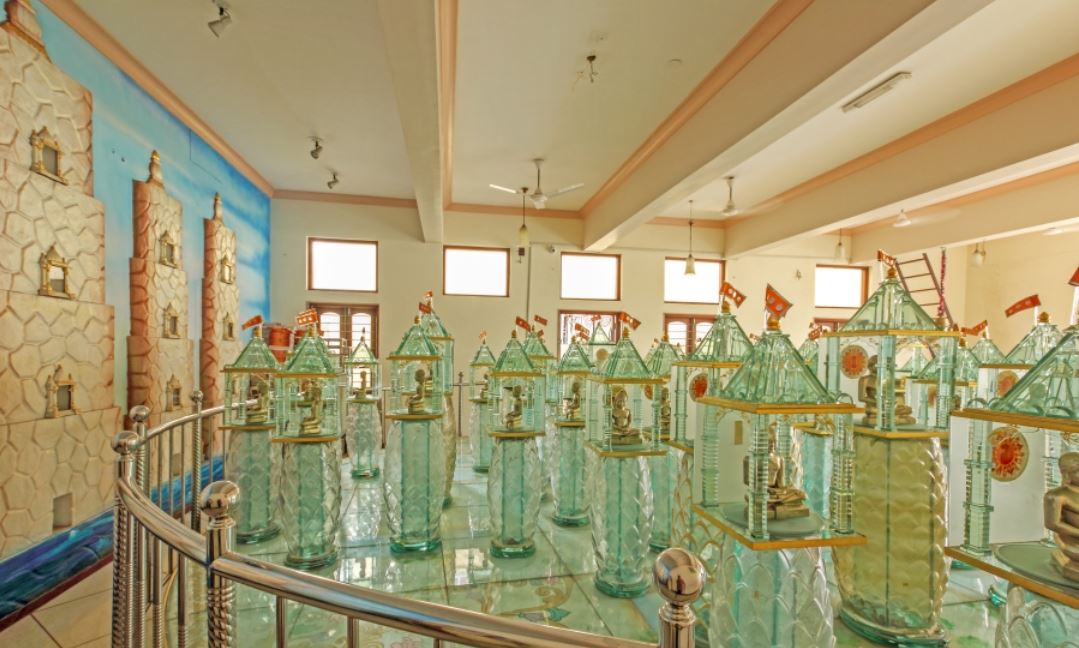 Shri Adinath Digamber Jain Mandir, 15, Panchnath Plot, Rajkot (Gujarat) image 6