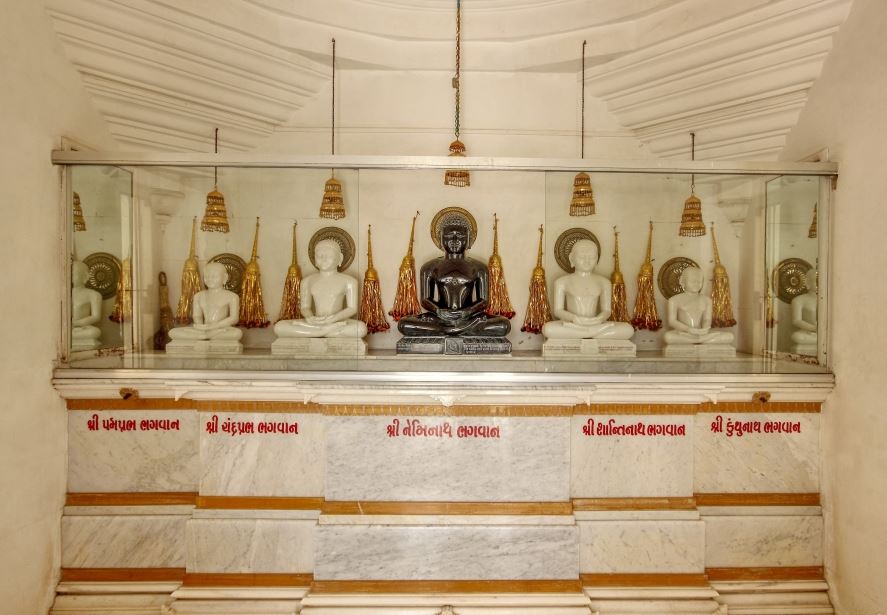Shri Simandhar Prabhu Nu Digamber Jain Mandir, 5, Panchnath Plot, Rajkot (Gujarat) image 4