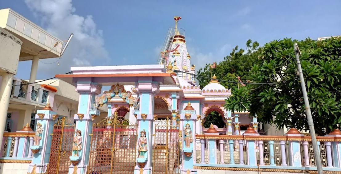 Shri Vimalnath Bhagwan Jain Derasar, Sata Street, Paddhari, District - Rajkot (Gujarat) image 1
