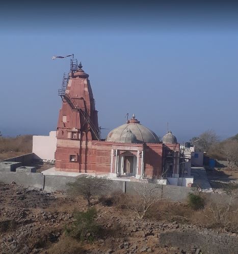 Shri Shantinath Bhagwan Shwetamber Jain Derasar, Osam Hill, Patanvav, District - Rajkot (Gujarat) image 2