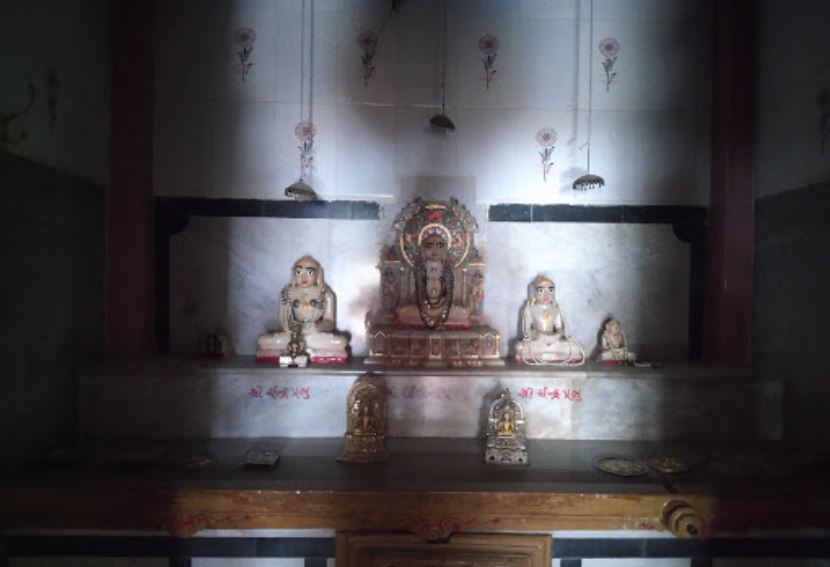 Shri Shantinath Bhagwan Shwetamber Jain Derasar, Chhatrasa, District - Rajkot (Gujarat) image 3