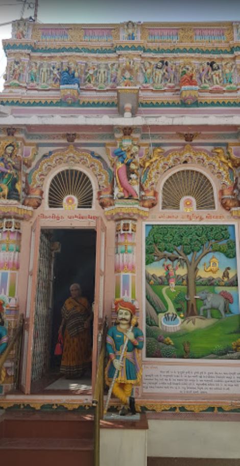 Shri 108 Kankan Parshvnath (Kalikund Parshvnath) Jain Derasar, Chidiya Darwaja, Egara, Patan (Gujarat) image 3