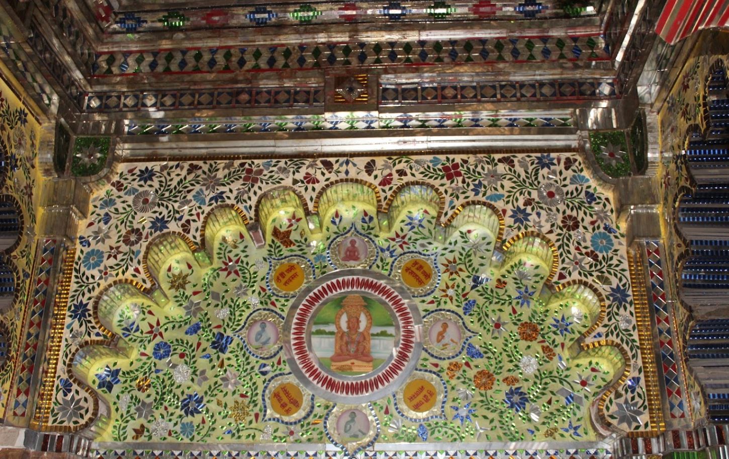 Shri Manmohan Parshvnath Jain Derasar, Kamboi, District - Patan (Gujarat) image 7